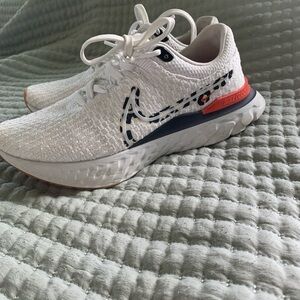 Nike womens  Running Shoes -